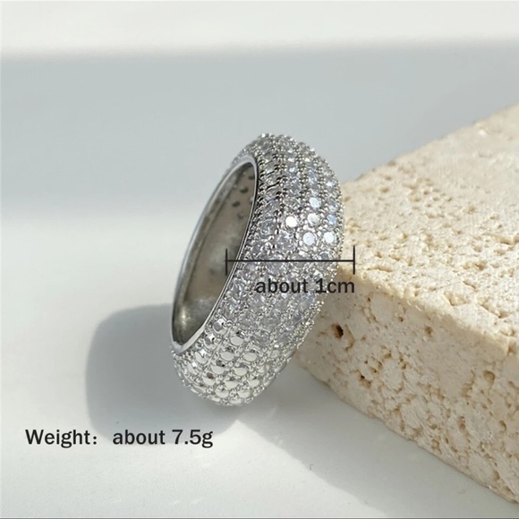 Circular ring - Picture 5 of 5